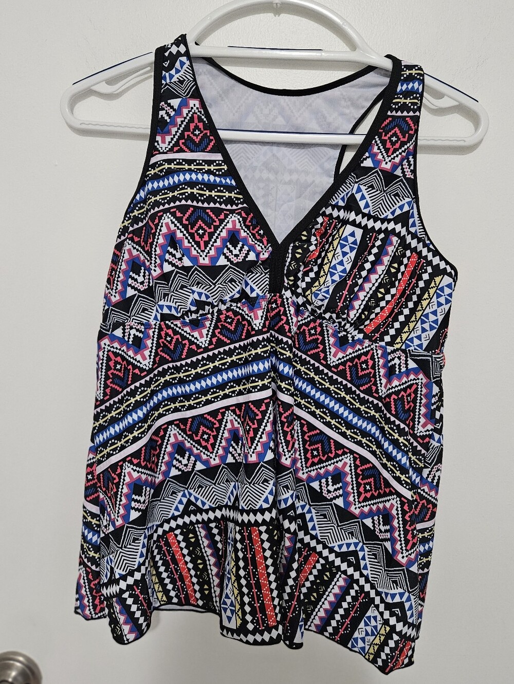 Women's Multicolor Geometric V-Neck Tank Swim Top Size XL